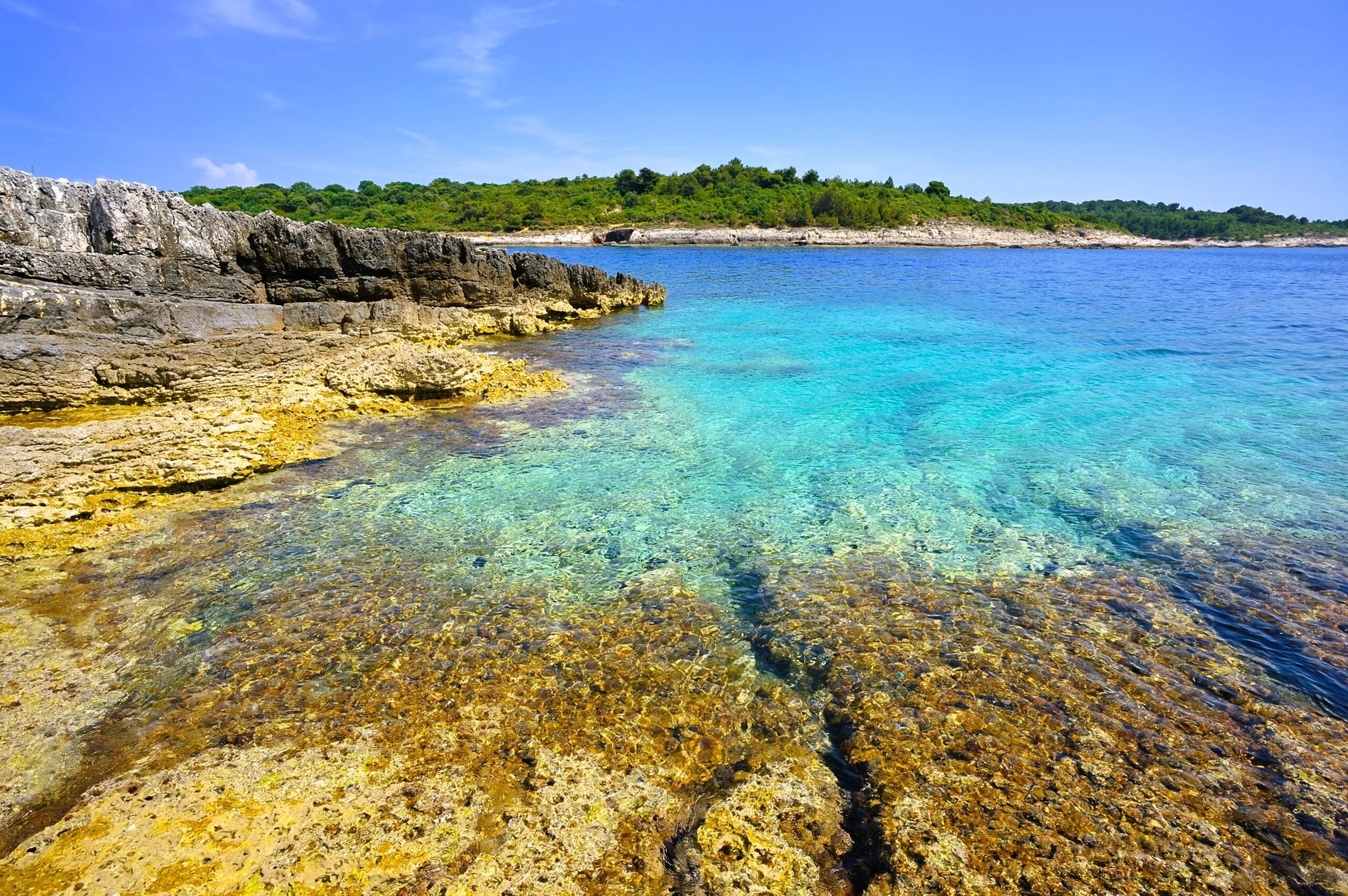 Croatia-Pula-seaside