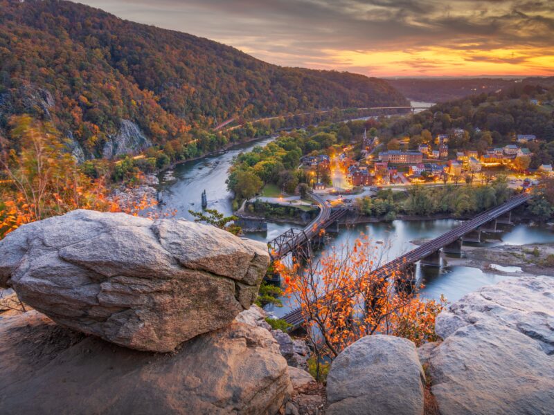 Harpers,Ferry,,West,Virginia,,Usa,Overlooking,The,Shenandoah,Valley,In