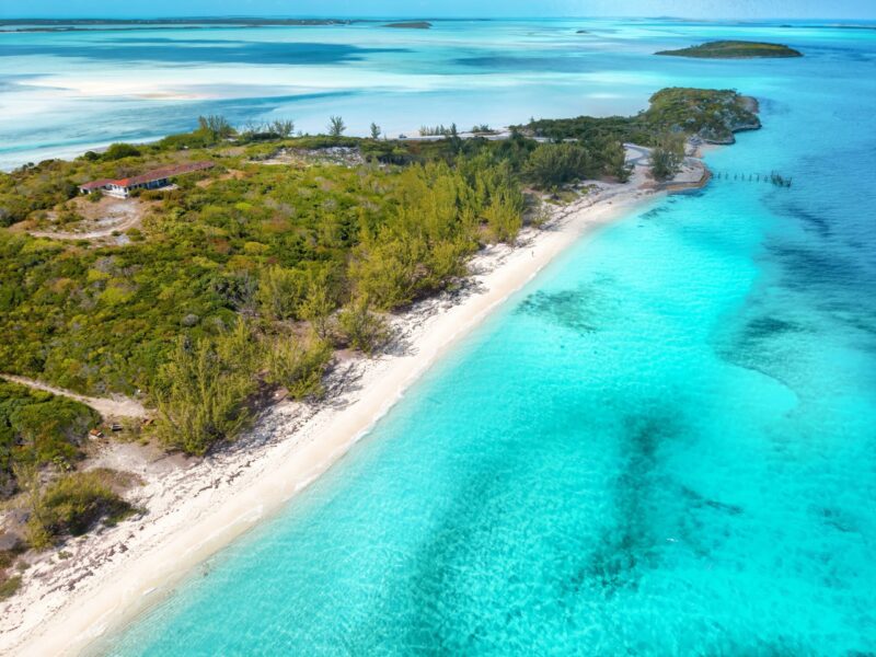 The,Beautiful,Coast,Of,Exuma,Island,With,Turquoise,Sea,And