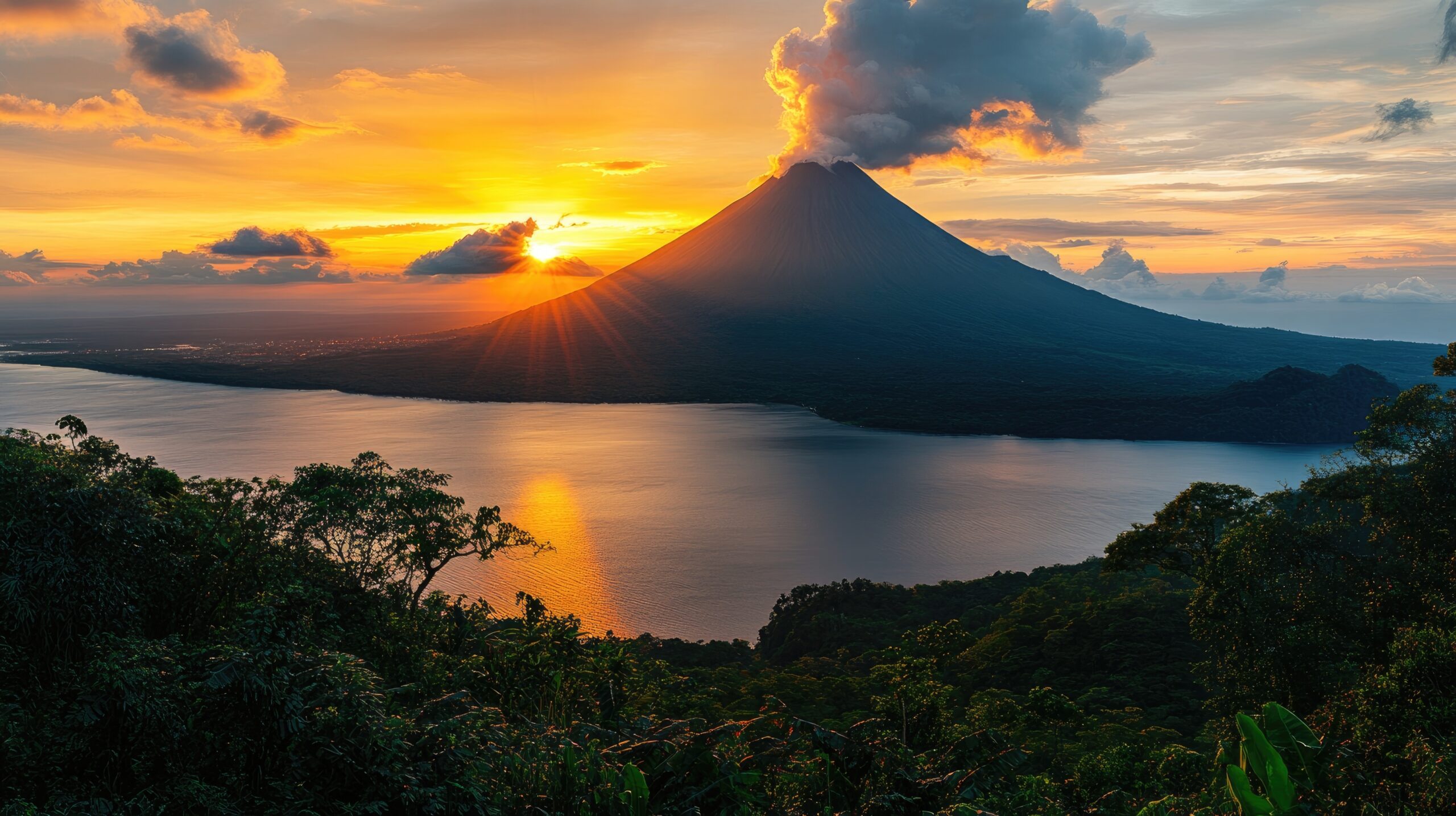 Experience,The,Breathtaking,Beauty,Of,Arenal,Volcano,In,Costa,Rica