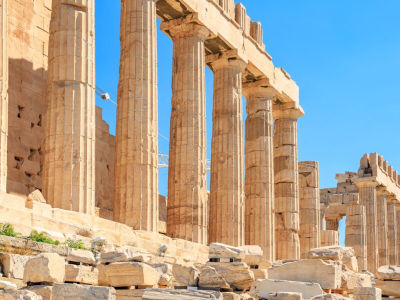 A,Row,Of,Columns,In,A,Building,,With,A,Blue