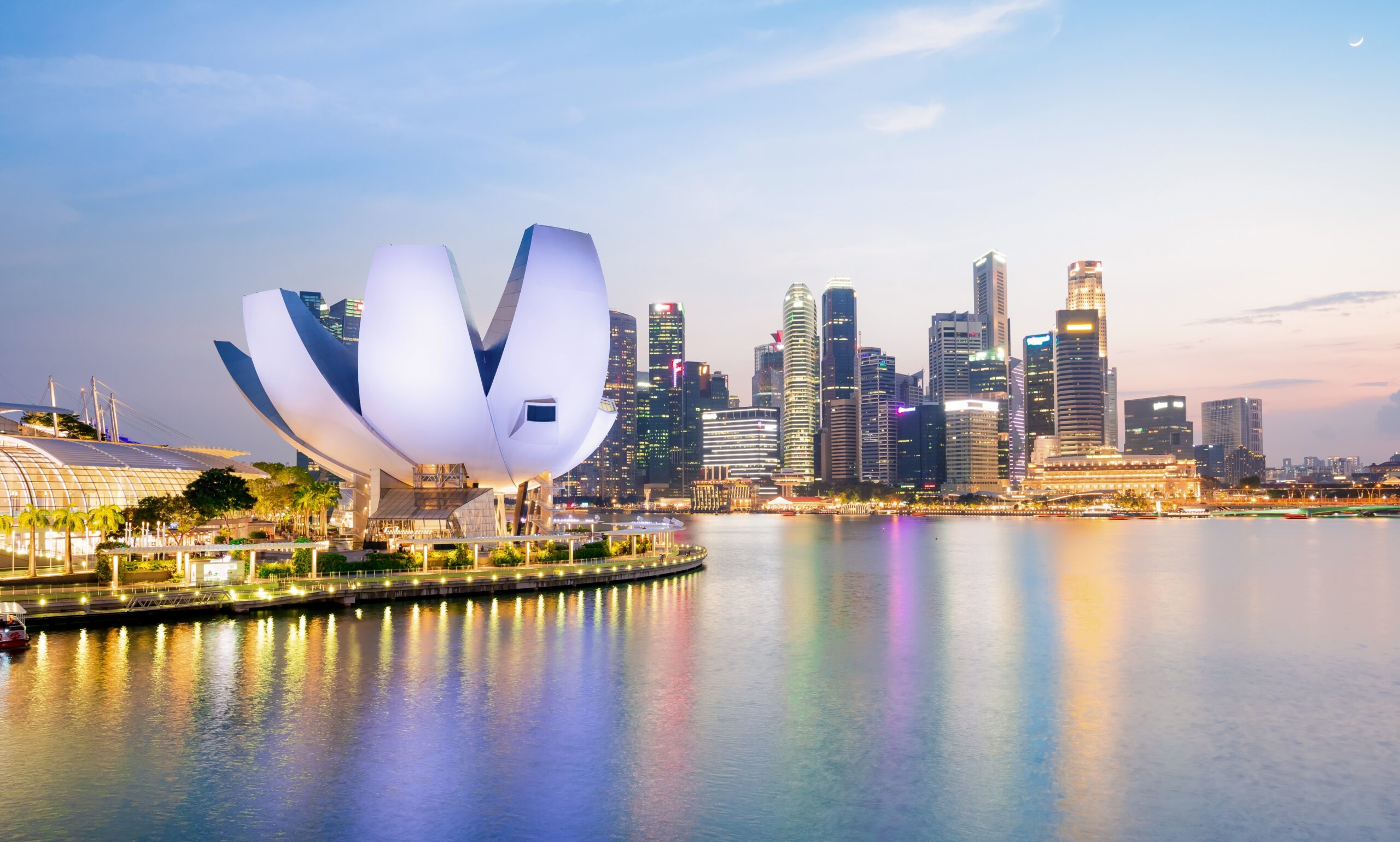 The,Most,Beautiful,Viewpoint,Marina,Bay,,Asia,Business,Concept,Image,